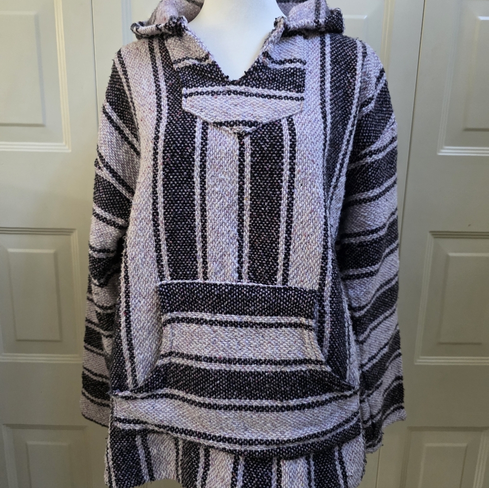 Sunspecs Mexican poncho hoodie drug rug Light Pink Purple women’s Large Unisex